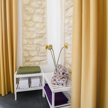 Almatros Design Ambra In Palazzo Storico سولمونا