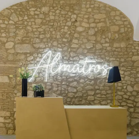 Almatros Design Ambra In Palazzo Storico