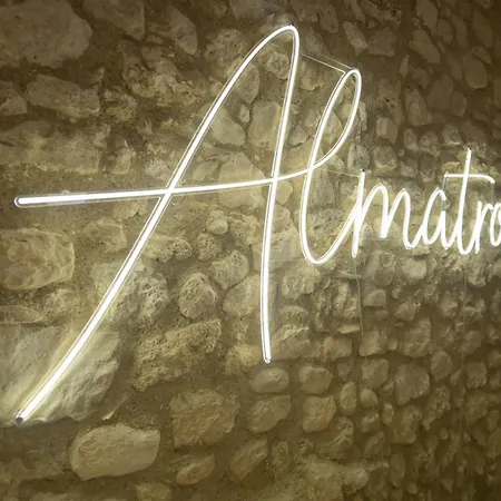 Almatros Design Ambra In Palazzo Storico * سولمونا