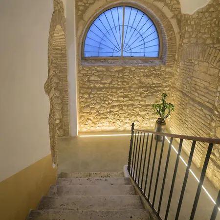 Almatros Design Ambra In Palazzo Storico